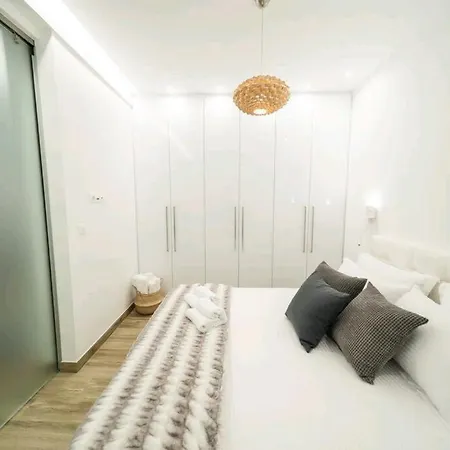 Stylish Central Athens Apartment Cozy & Modern Apartmán *
